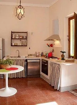 Borgo Largo 51 לינה וארוחת בוקר פיזה