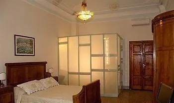 Borgo Largo 51 לינה וארוחת בוקר 3*