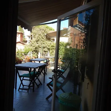 Borgo Largo 51 לינה וארוחת בוקר 3*