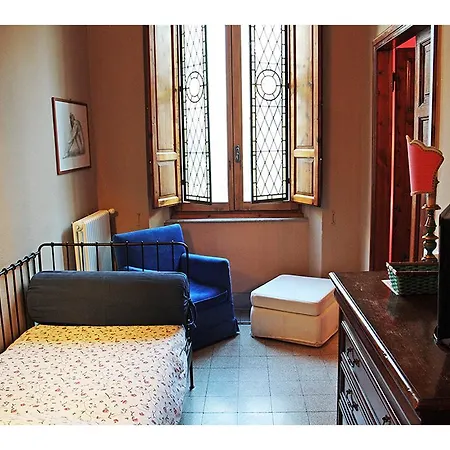 Borgo Largo 51 לינה וארוחת בוקר