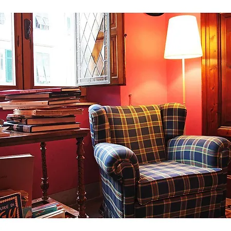 לינה וארוחת בוקר Borgo Largo 51